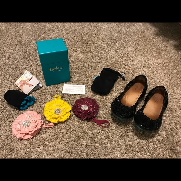 Tieks Shoes - Obsidian Black Tieks size 7